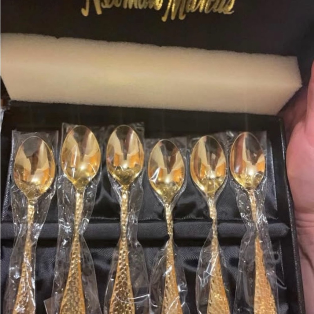 24k gold demitasse gold spoon set (6 in the set)